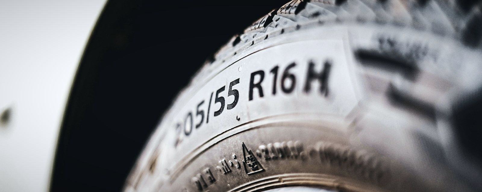 Маркировка 205/55 R16 на боковине шины